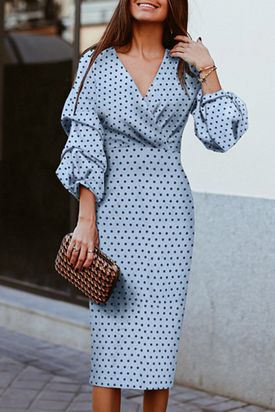 PILAR| Vestidos de moda elegantes y con estilo con lunares