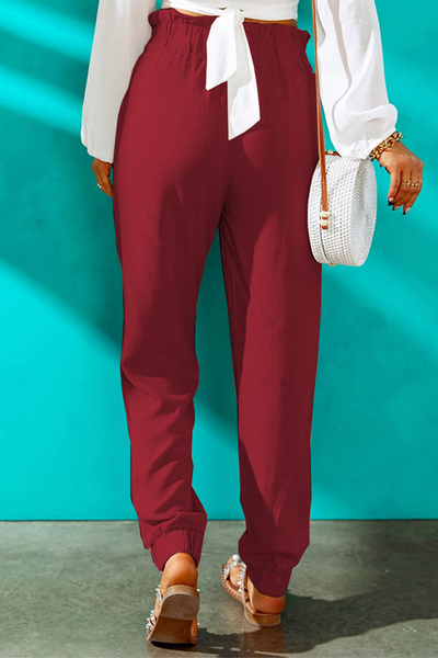 Pantalon casual, combinable con otras prendas.