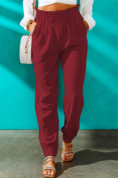 Pantalon casual, combinable con otras prendas.