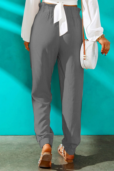 Pantalon casual, combinable con otras prendas.