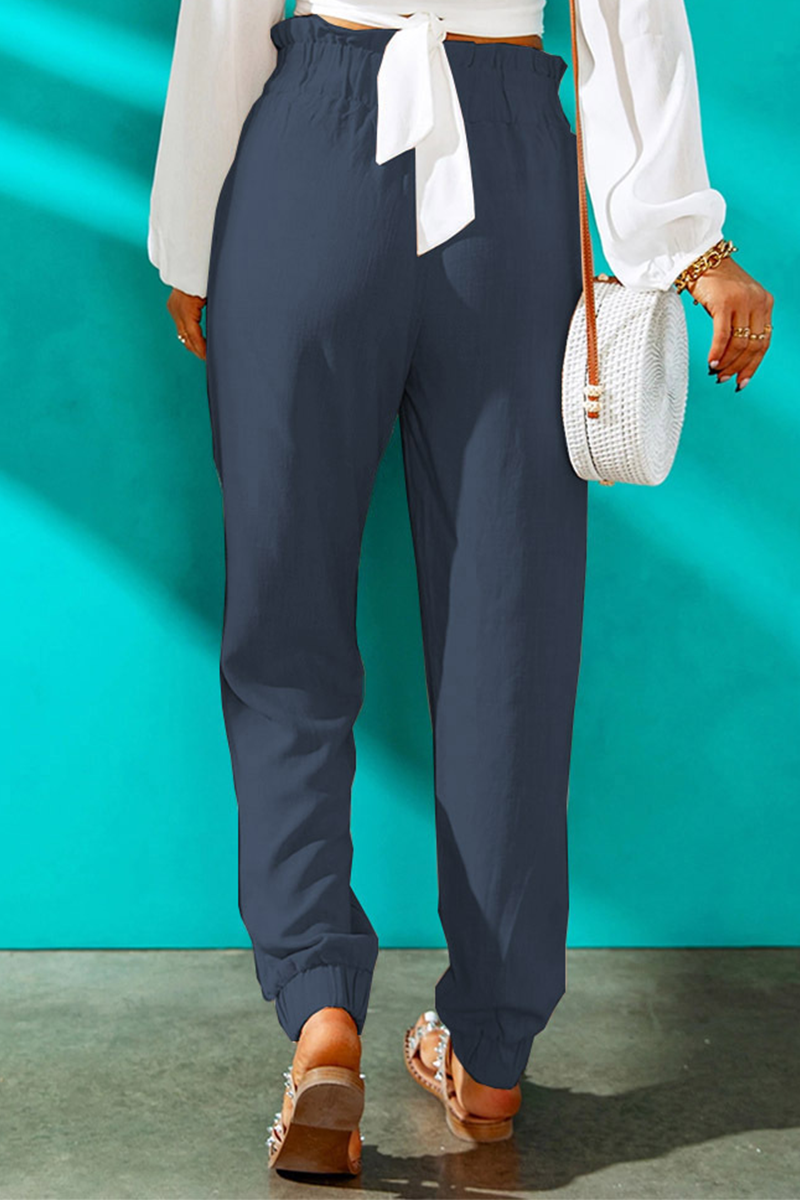 Pantalon casual, combinable con otras prendas.