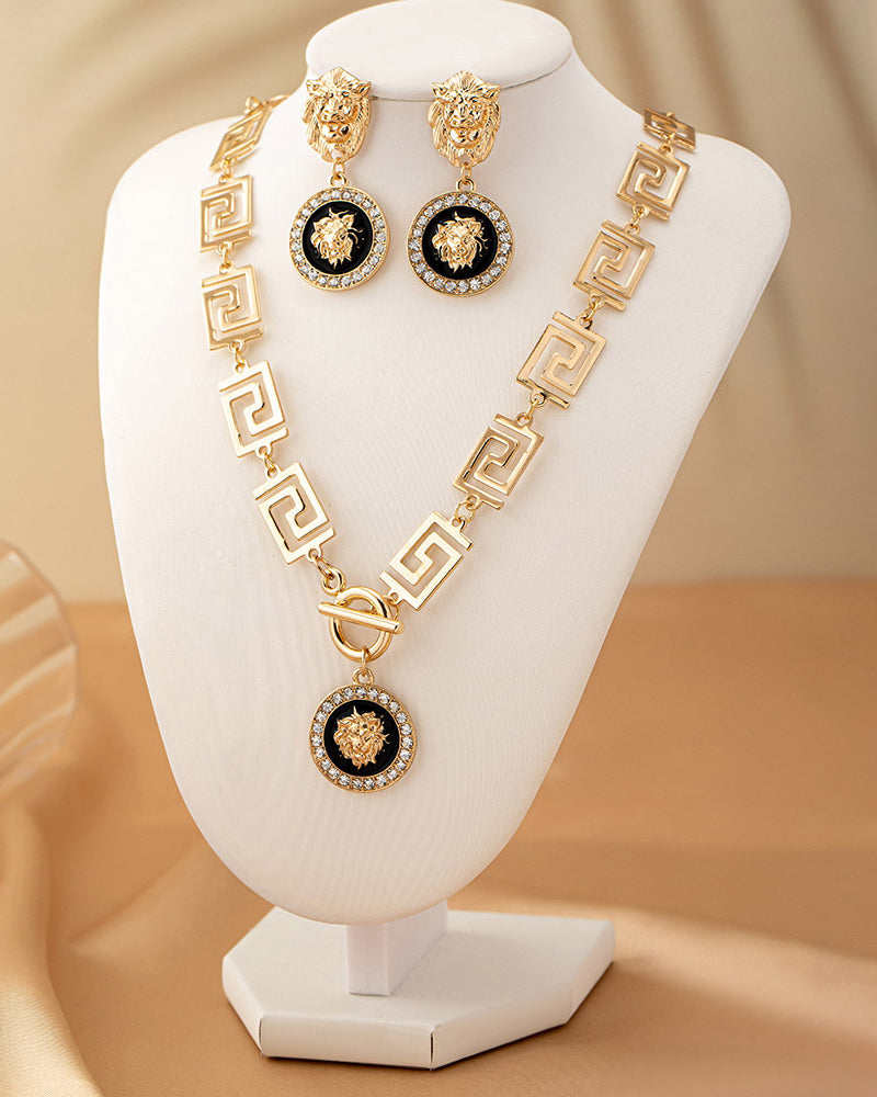 Conjunto de collar y pendientes con cabeza de león vintage