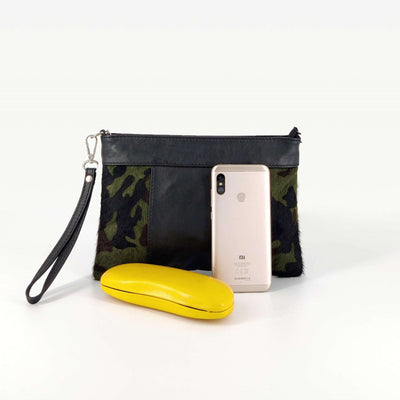 Bolso bandolera dúo texturas piel y pelo