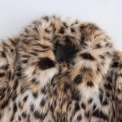 Mandisa – Chaqueta de pelo con estampado de leopardo
