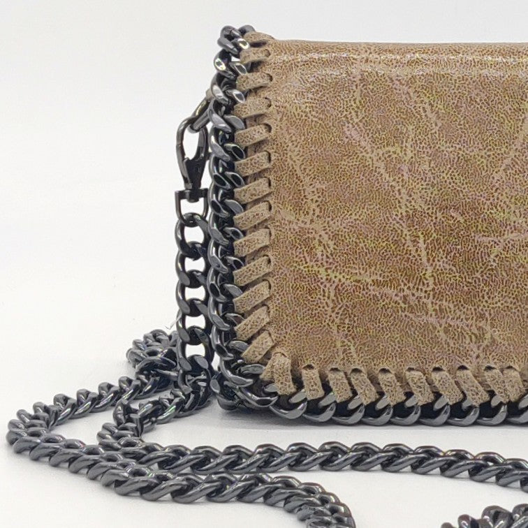 Bolso de piel con Cadenas