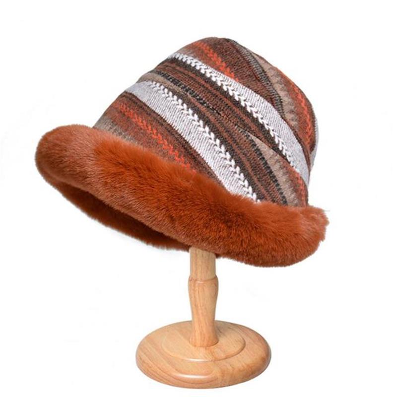 Gorro de invierno con forro polar grueso.