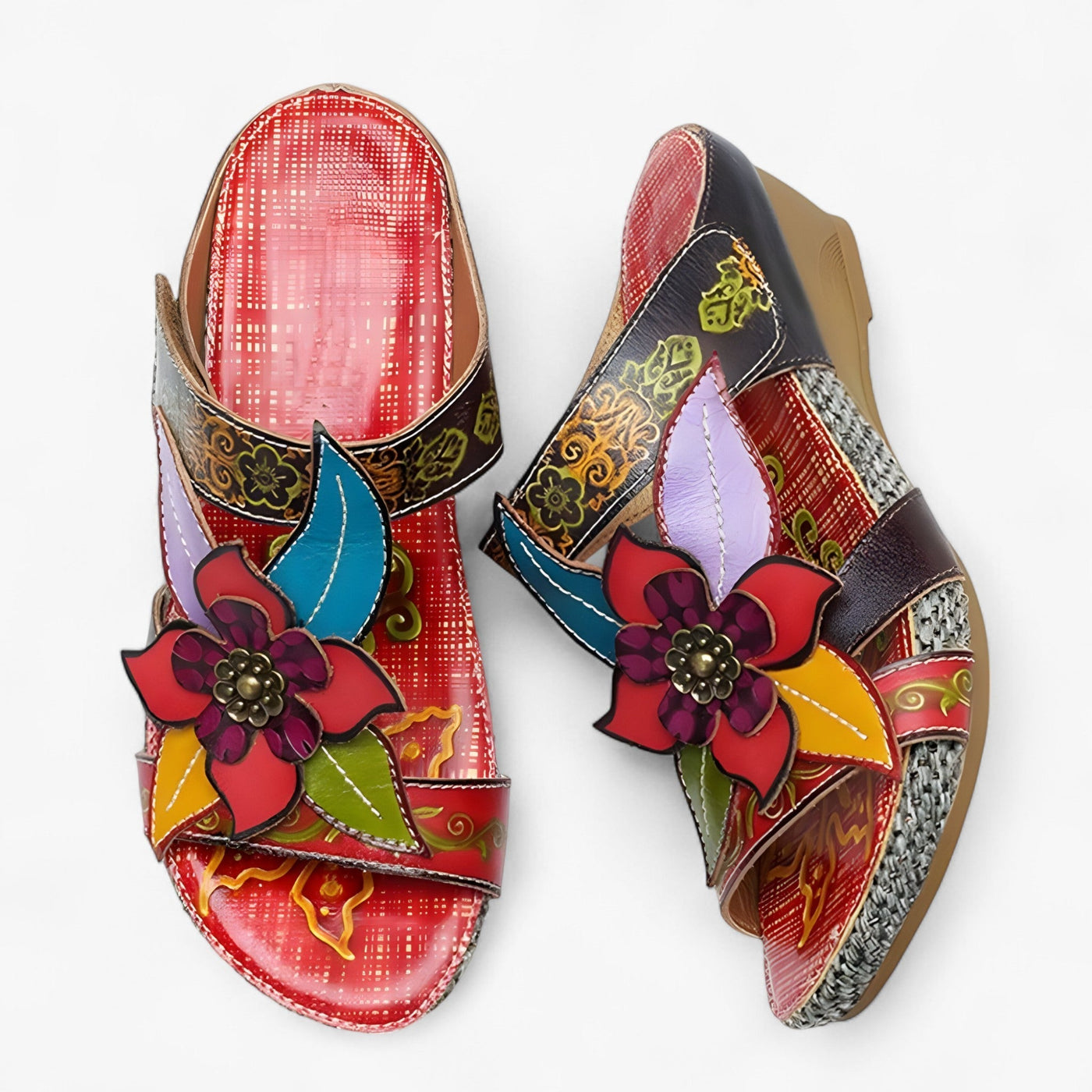Sandalias bohemias para mujer con detalles trenzados .
