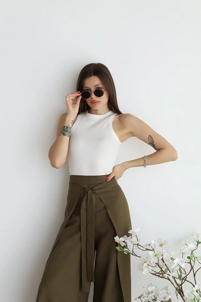 CARLOTA | Pantalón ancho de lino, con apertura en pierna