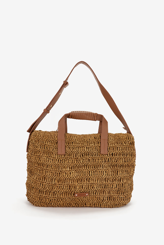 Bolso de rafia en camel