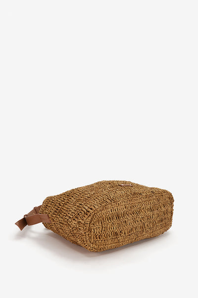 Bolso de rafia en camel