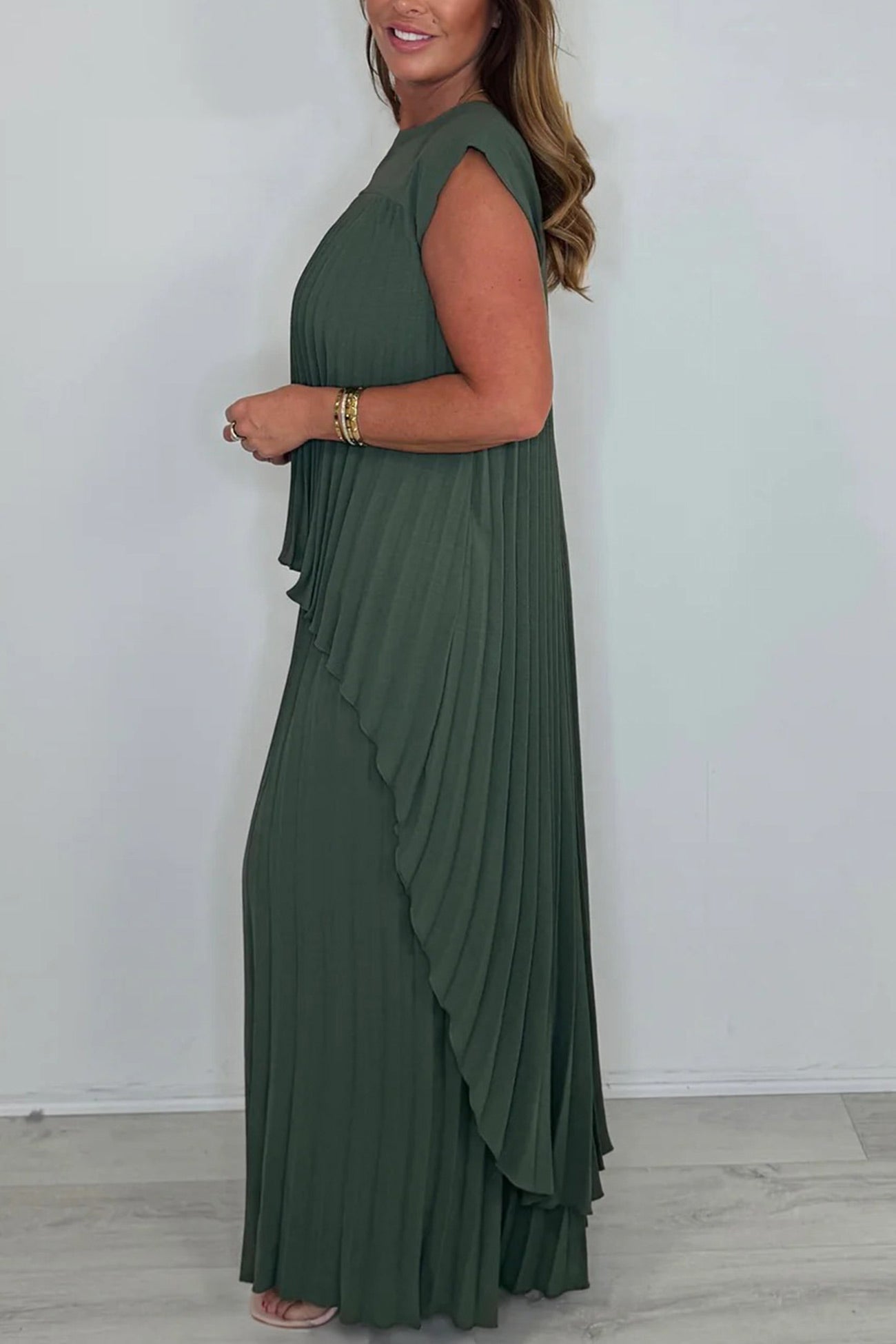 ANA| Conjunto moderno con pliegues.