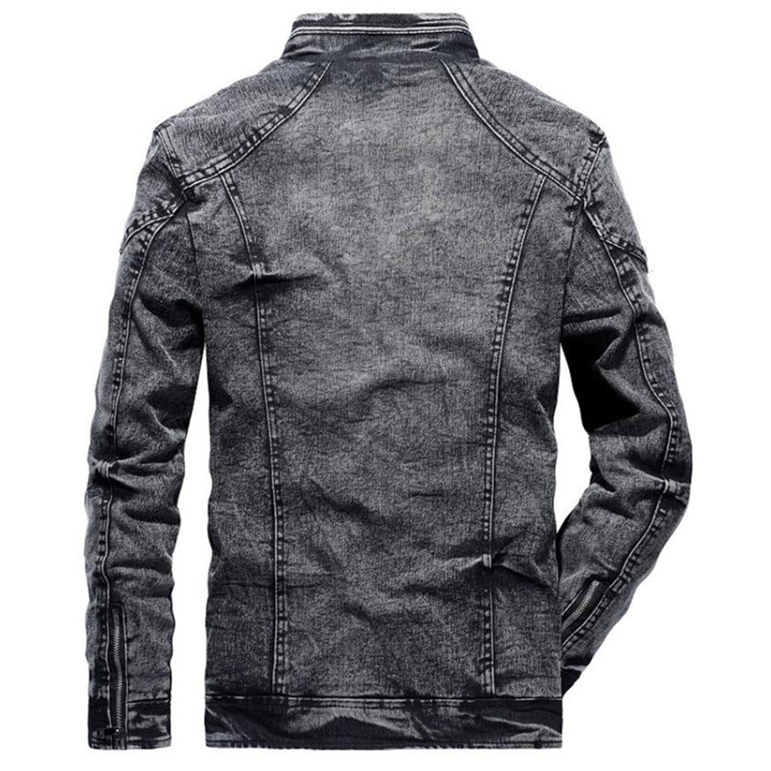 Chaqueta vaquera casual.