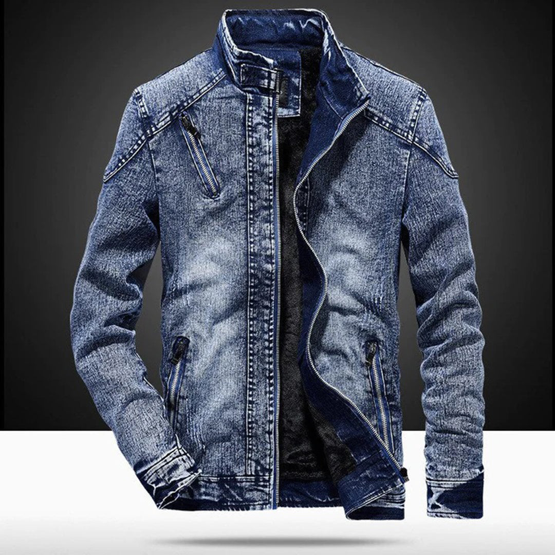 Chaqueta vaquera casual.