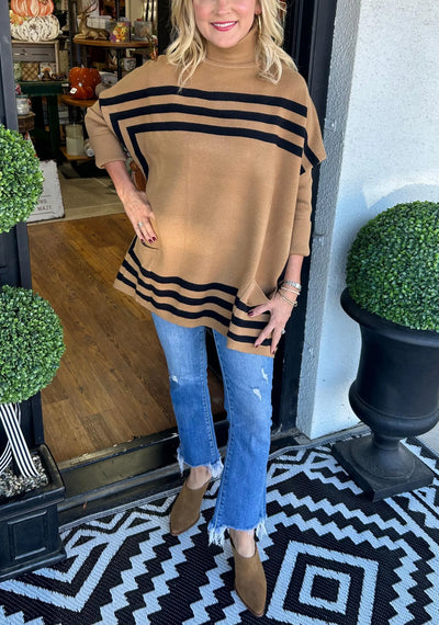 Ines™ | Sueter a rayas con cuello alto, mangas murcielago.