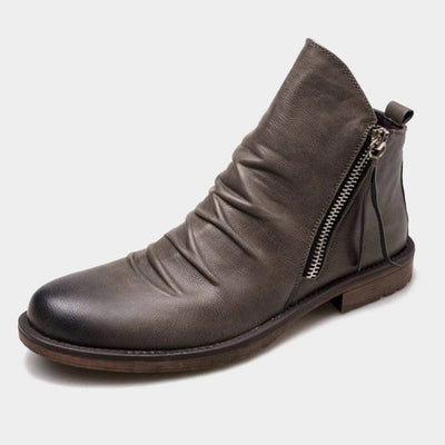 Elegantes botas de cuero, estilo moderno.