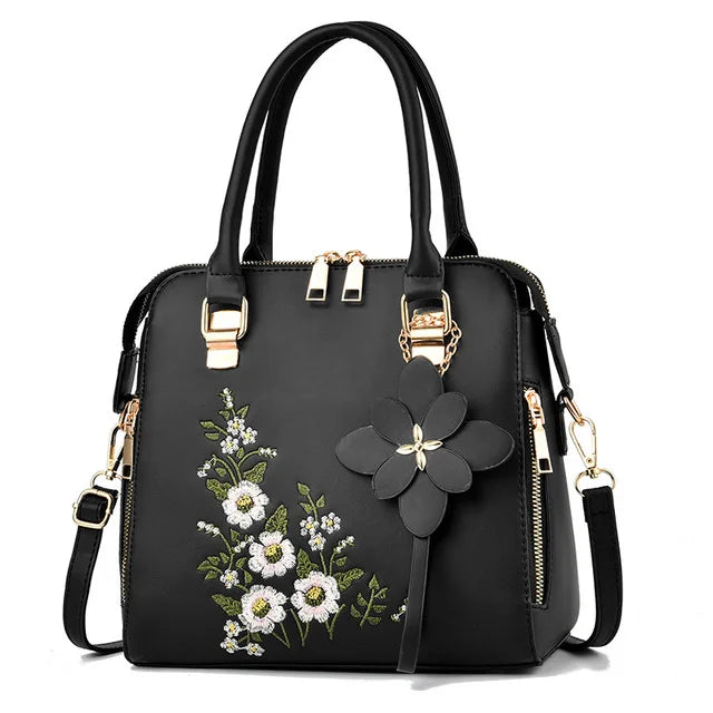 Bolso con Bordado