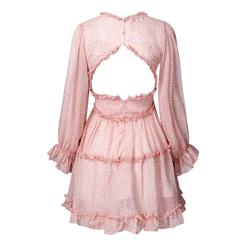 LOLA| Vestido de estilo boho con volantes y estampado floral.
