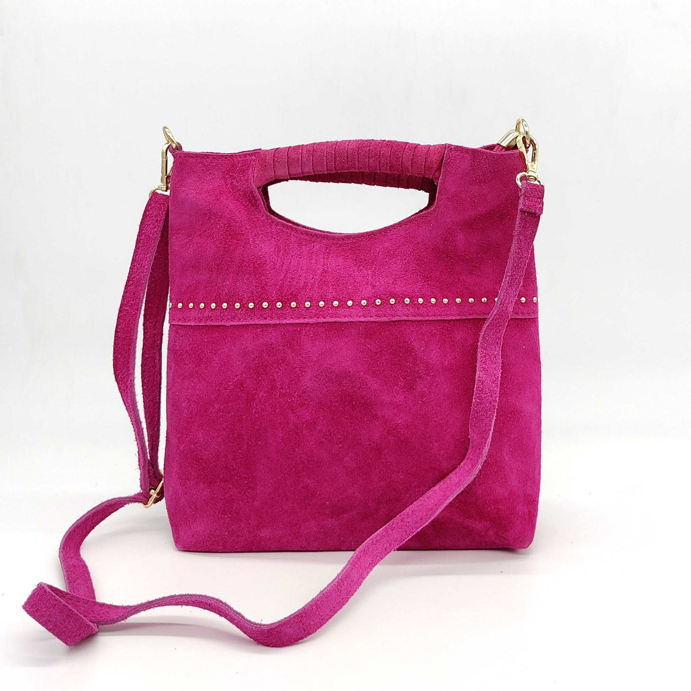 Bolso de ante con tachuelas