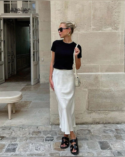 JANA| Falda satinada en negro y blanco