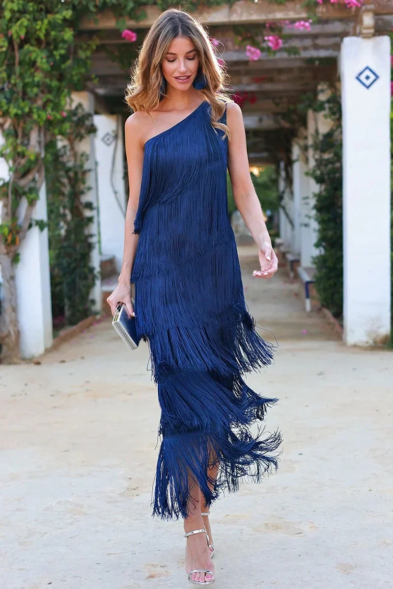 Lina |  Vestido elegante con flecos.