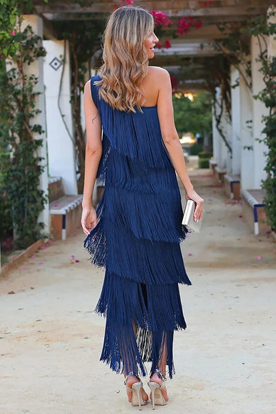 Lina |  Vestido elegante con flecos.