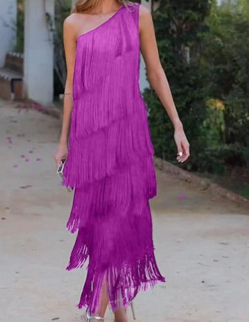 Lina |  Vestido elegante con flecos.