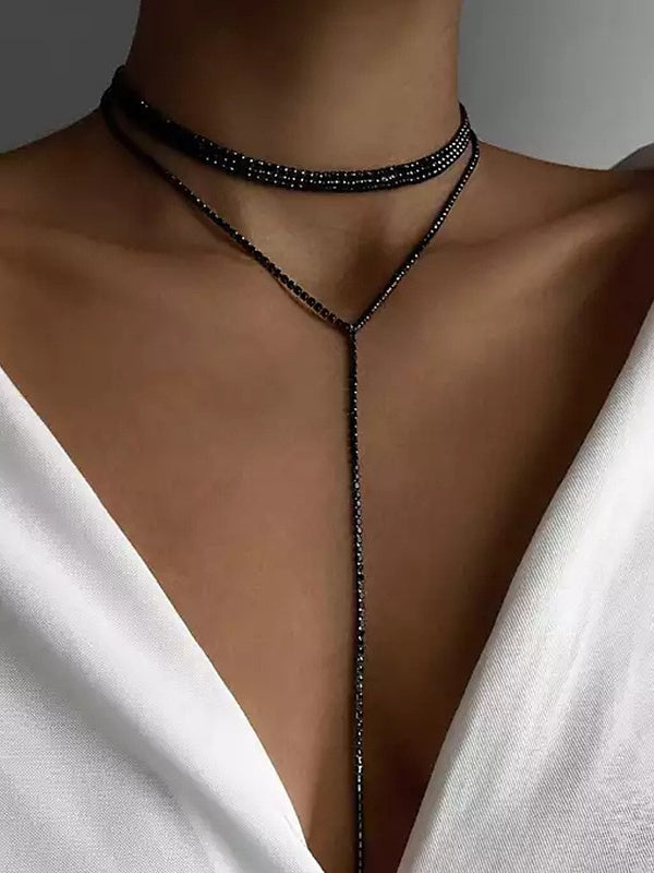 Collar geométrico moderno con piedras de imitación