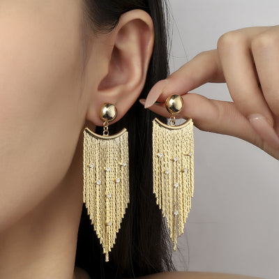 Pendientes vintage dorados con borla y diamantes de imitación