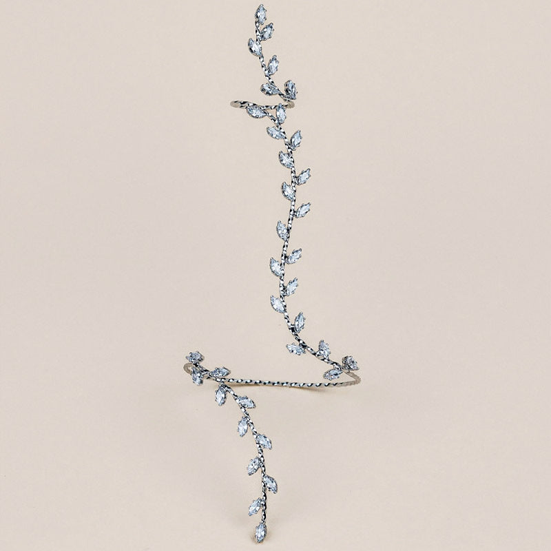 Pulsera elegante con diamantes de imitación y eslabones sencillos para los dedos