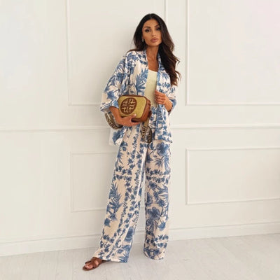 VITORIA|Conjunto de dos piezas, estampado floral, Top tipo kimono holgado y pantalón ancho.