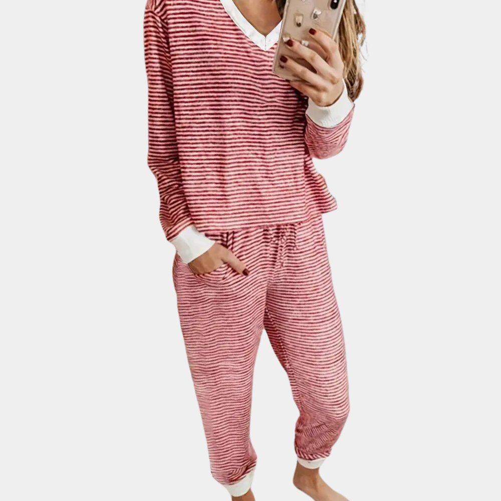 Pijama de dos piezas para mujer con tacto ultra suave.