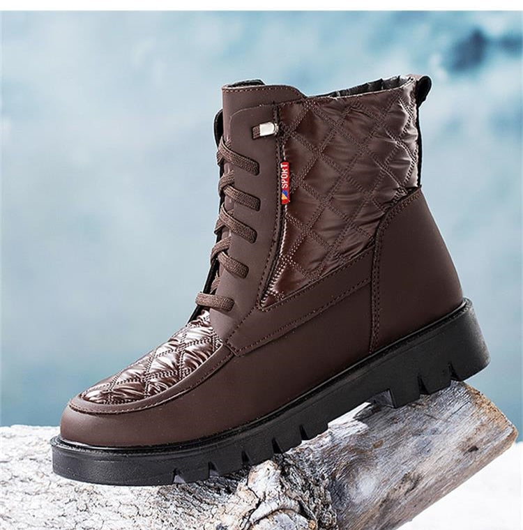 Botas impermeables con interior de lana.
