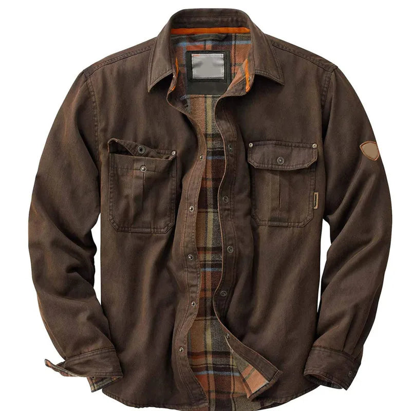 Camisa estilo chaqueta, con fondo de franela.