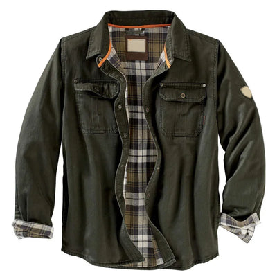 Camisa estilo chaqueta, con fondo de franela.