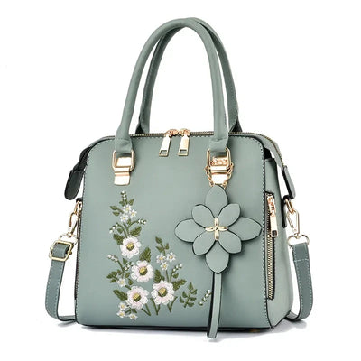Bolso con Bordado