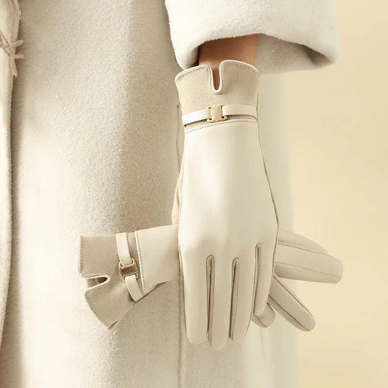 Guantes de cuero elegantes