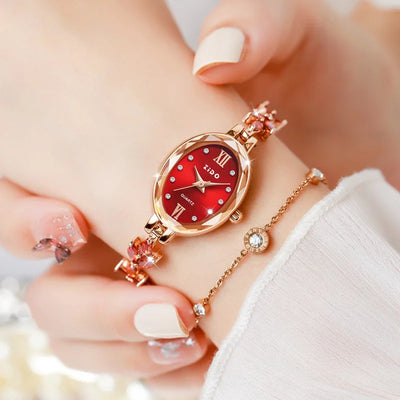 Reloj para Mujer: Lujo Casual con Diamantes y Trébol