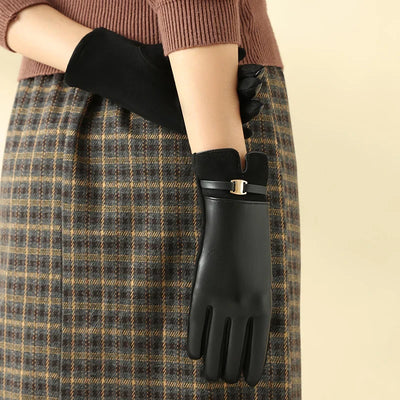 Guantes de cuero elegantes
