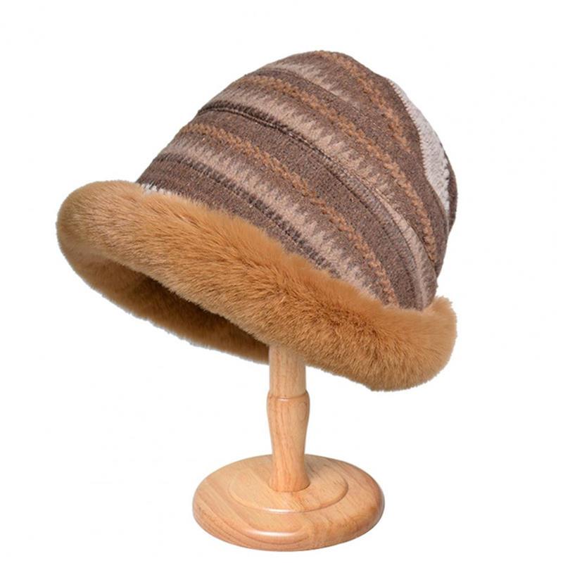 Gorro de invierno con forro polar grueso.
