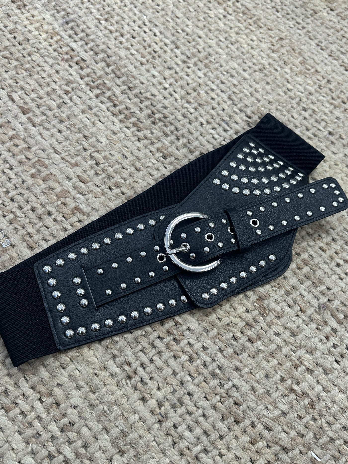 CINTURÓN FAJÍN TACHAS ANCHO