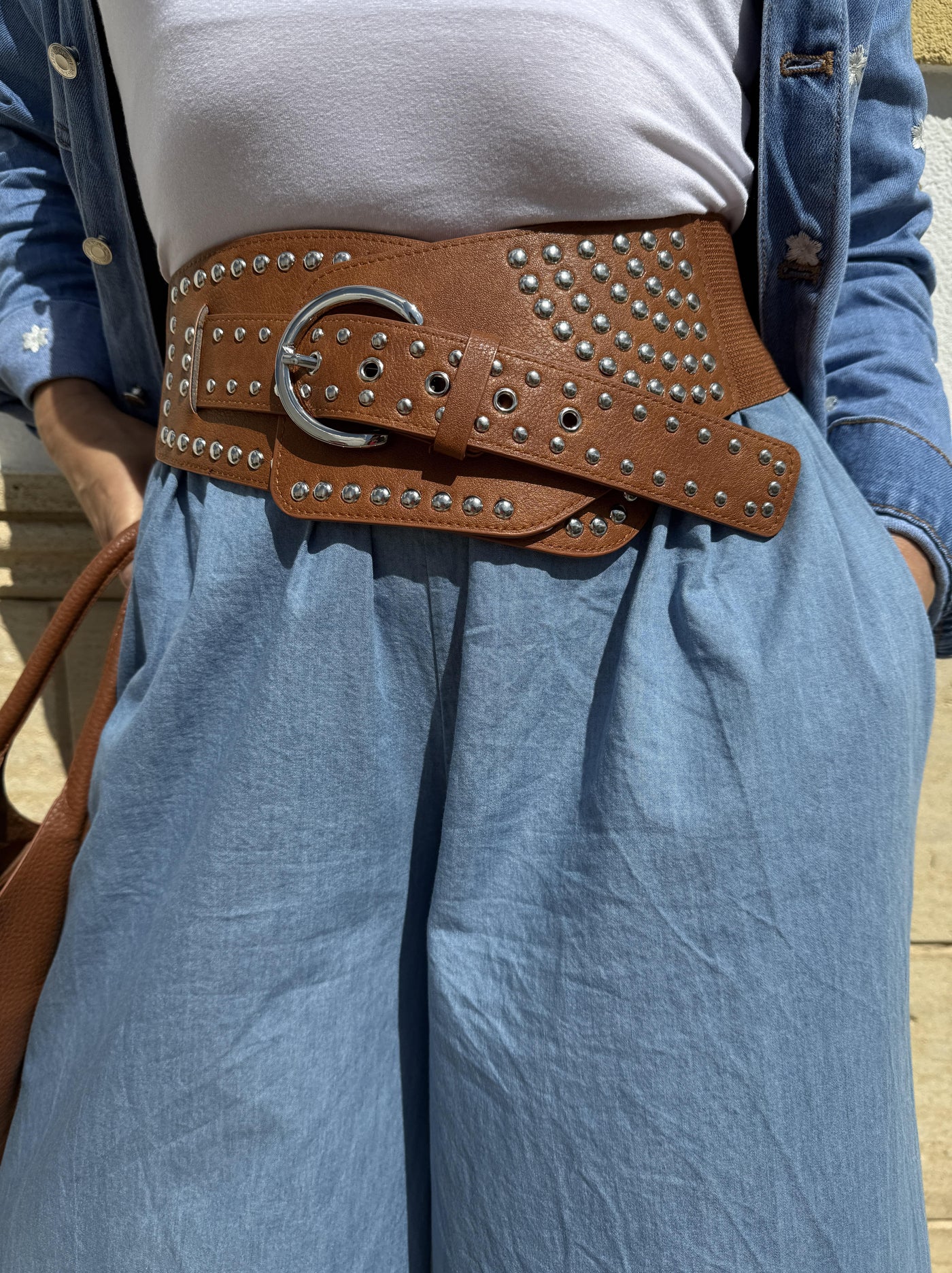 CINTURÓN FAJÍN TACHAS ANCHO