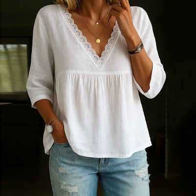 Angela - Elegante blusa de encaje con cuello en V y manga 3/4