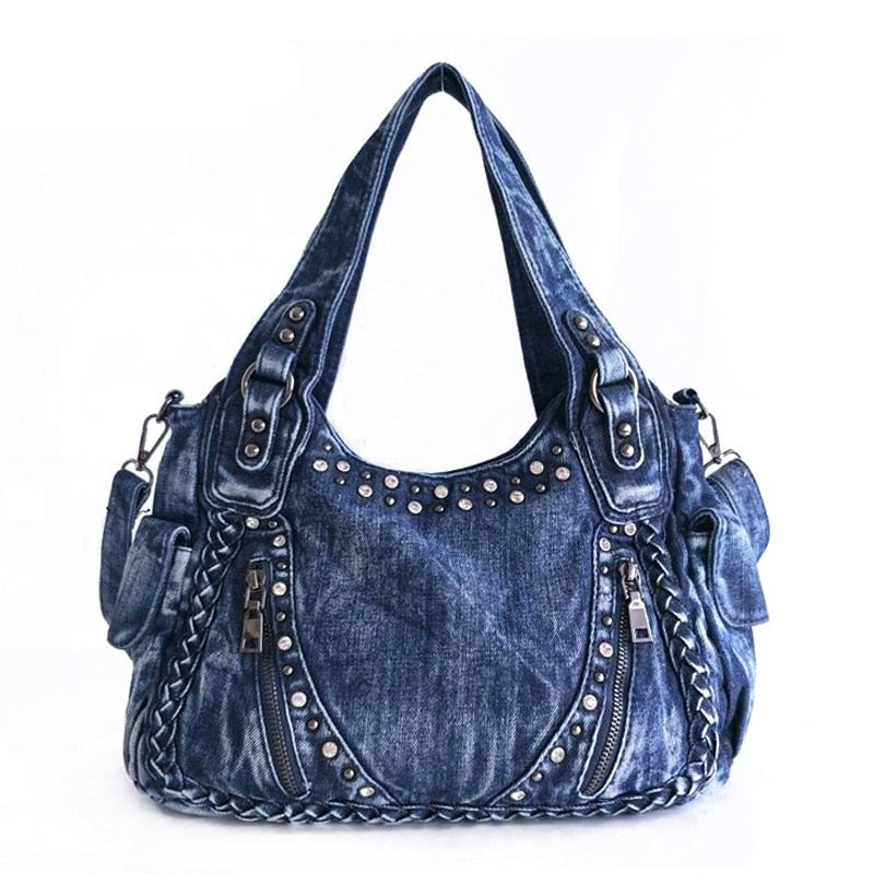 Bolso informal  estilo vaquero.