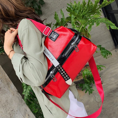 Bolso de cuero con forro de poliester