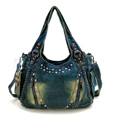 Bolso informal  estilo vaquero.
