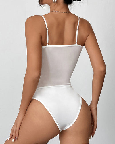 Body elegante con lazo de encaje